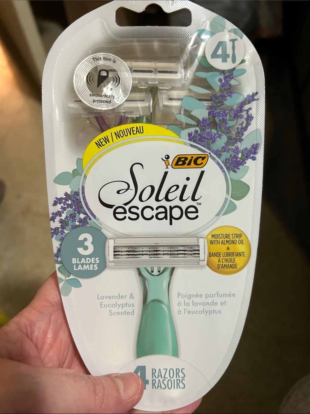 Soleil Escape 4-Count Women's Razors - Green & Purple